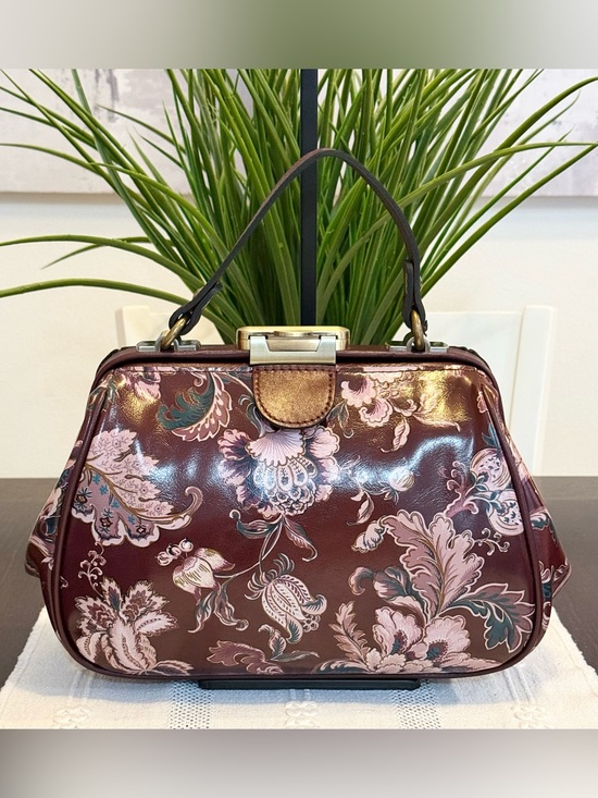Handbags - Patricia Nash Purple Paisley